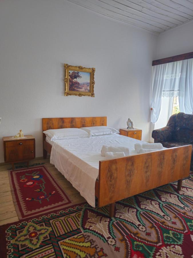 Traditional House Shapllo Gjirokaster Exterior photo